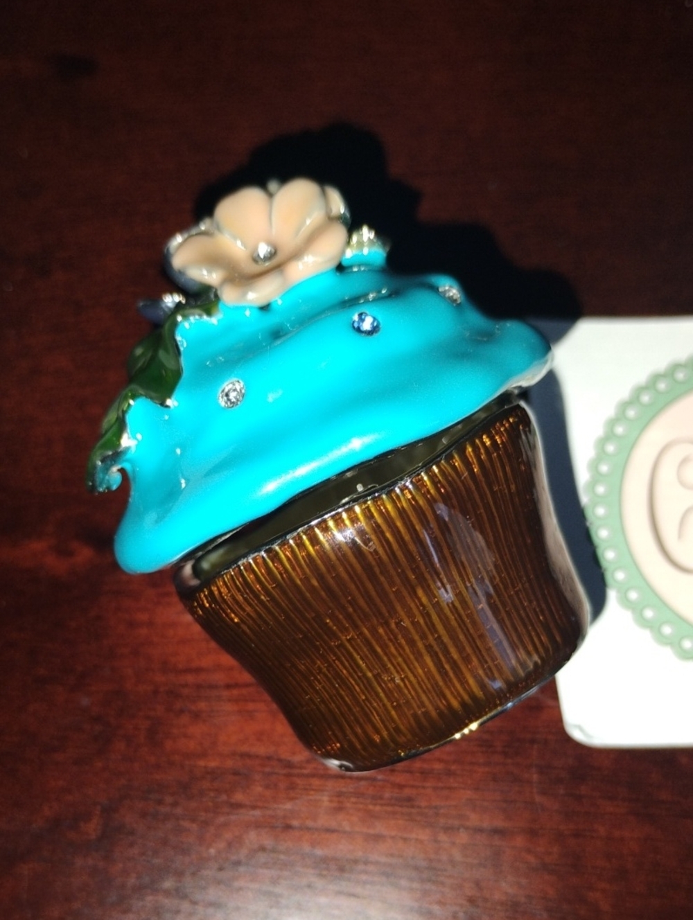 Turquoise Floral Trinket Box Jewelry Holder